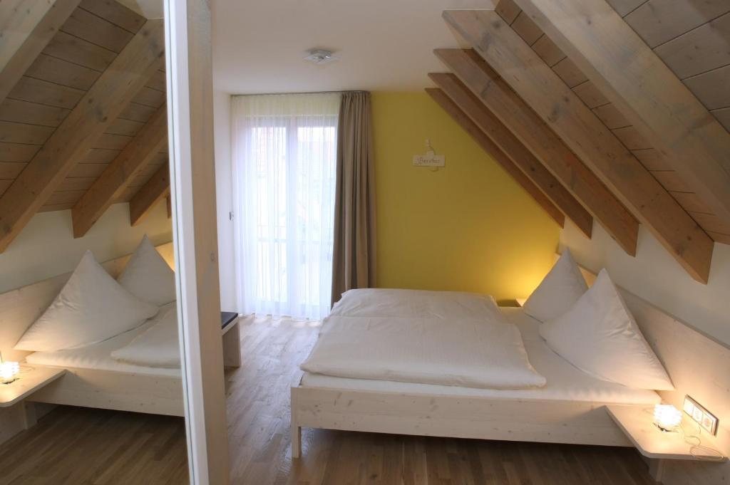 Rothweinhotel Wiesenbronn Pokoj fotografie